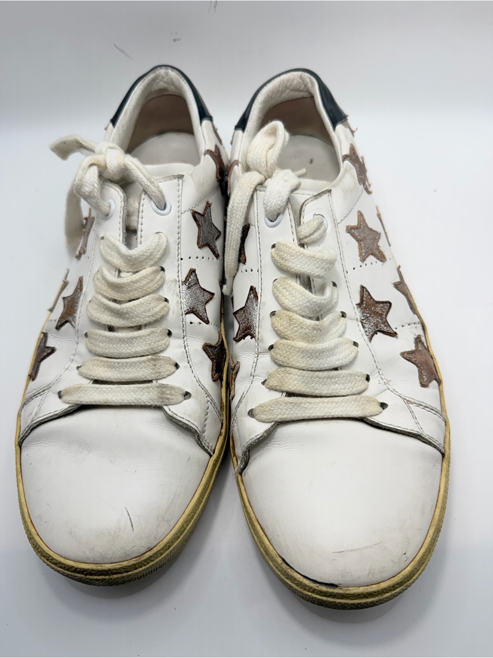 Saint Laurent White Leather Sneakers with Bronze Star Accents - Picture 3 of 13